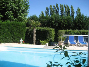 Villa d'une chambre avec piscine privee jardin clos et wifi a Villars